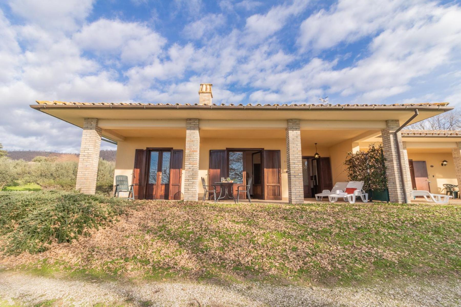 Agri Relais Il Poderaccio Di Больсена Экстерьер фото