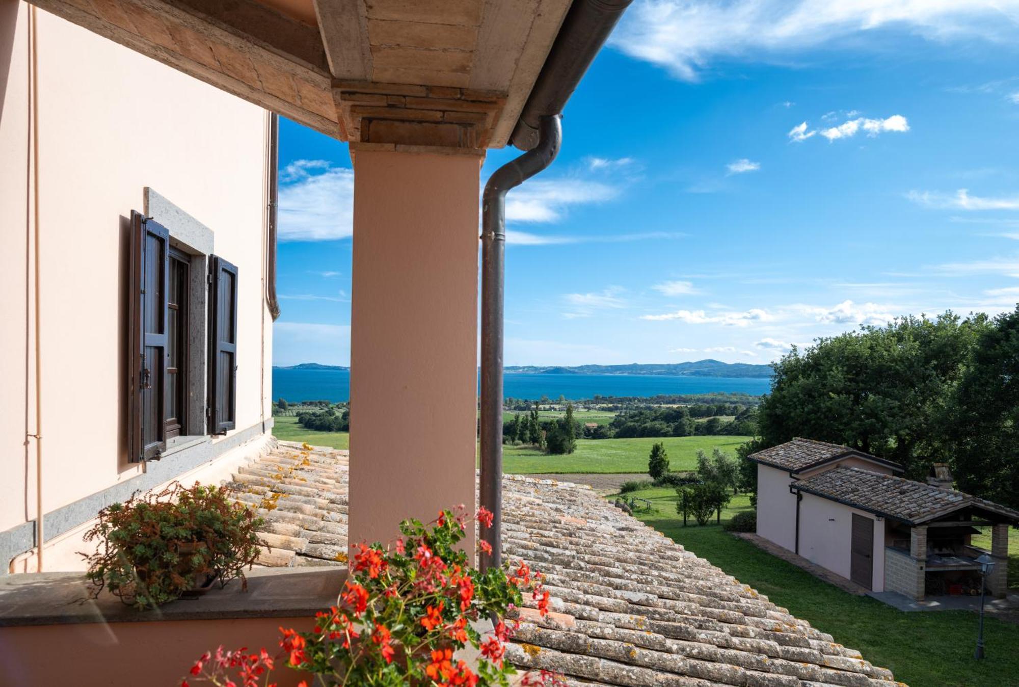 Agri Relais Il Poderaccio Di Больсена Экстерьер фото